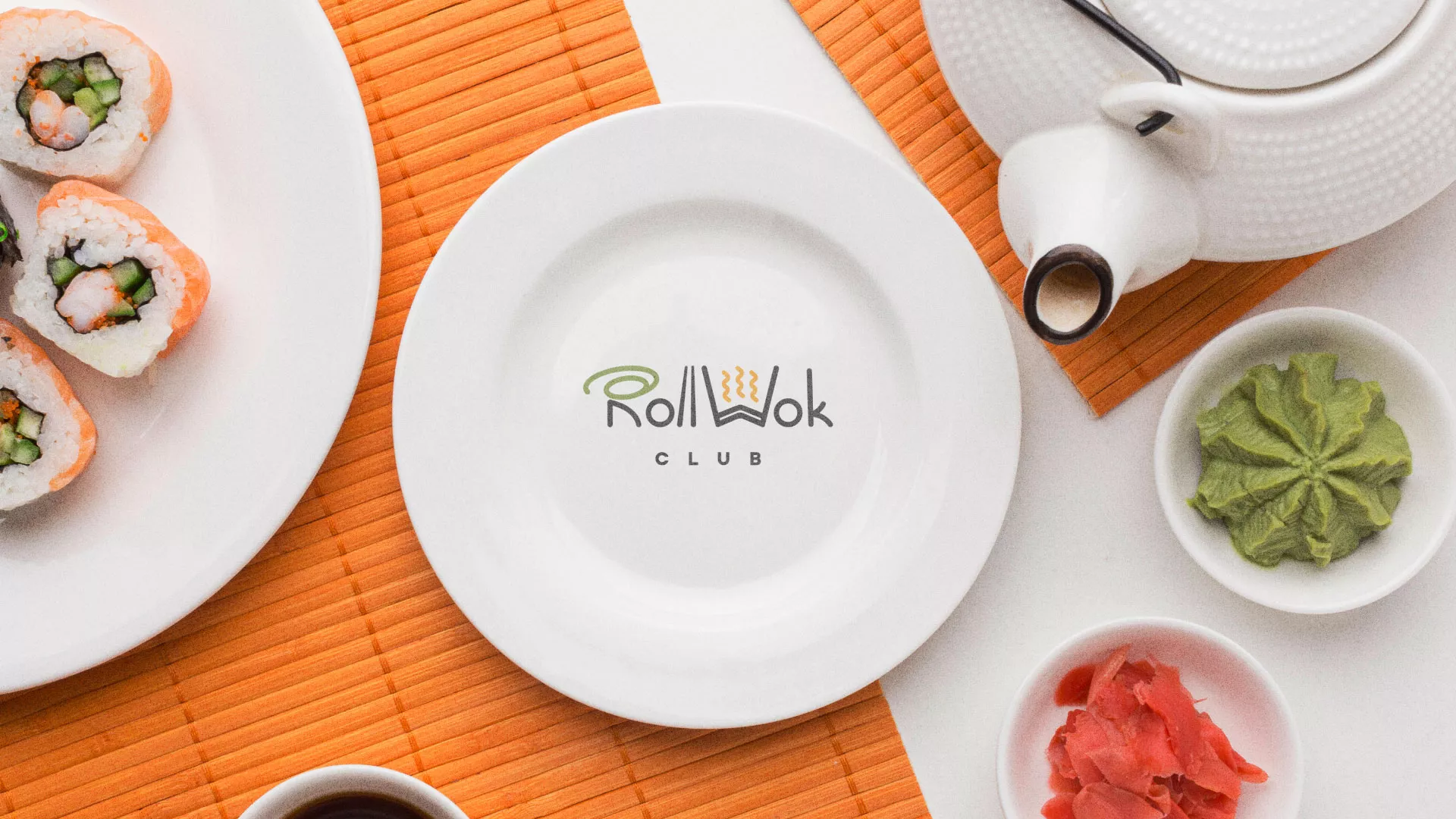 Разработка логотипа и фирменного стиля в Болохово для суши-бара «Roll Wok Club»